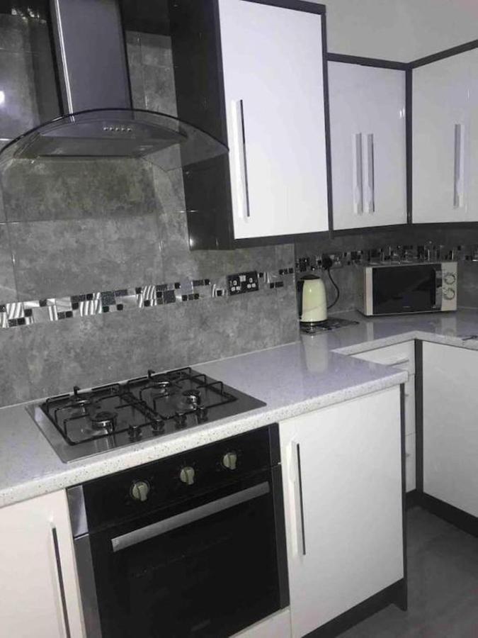 بيرنلي Entire Whalley House المظهر الخارجي الصورة